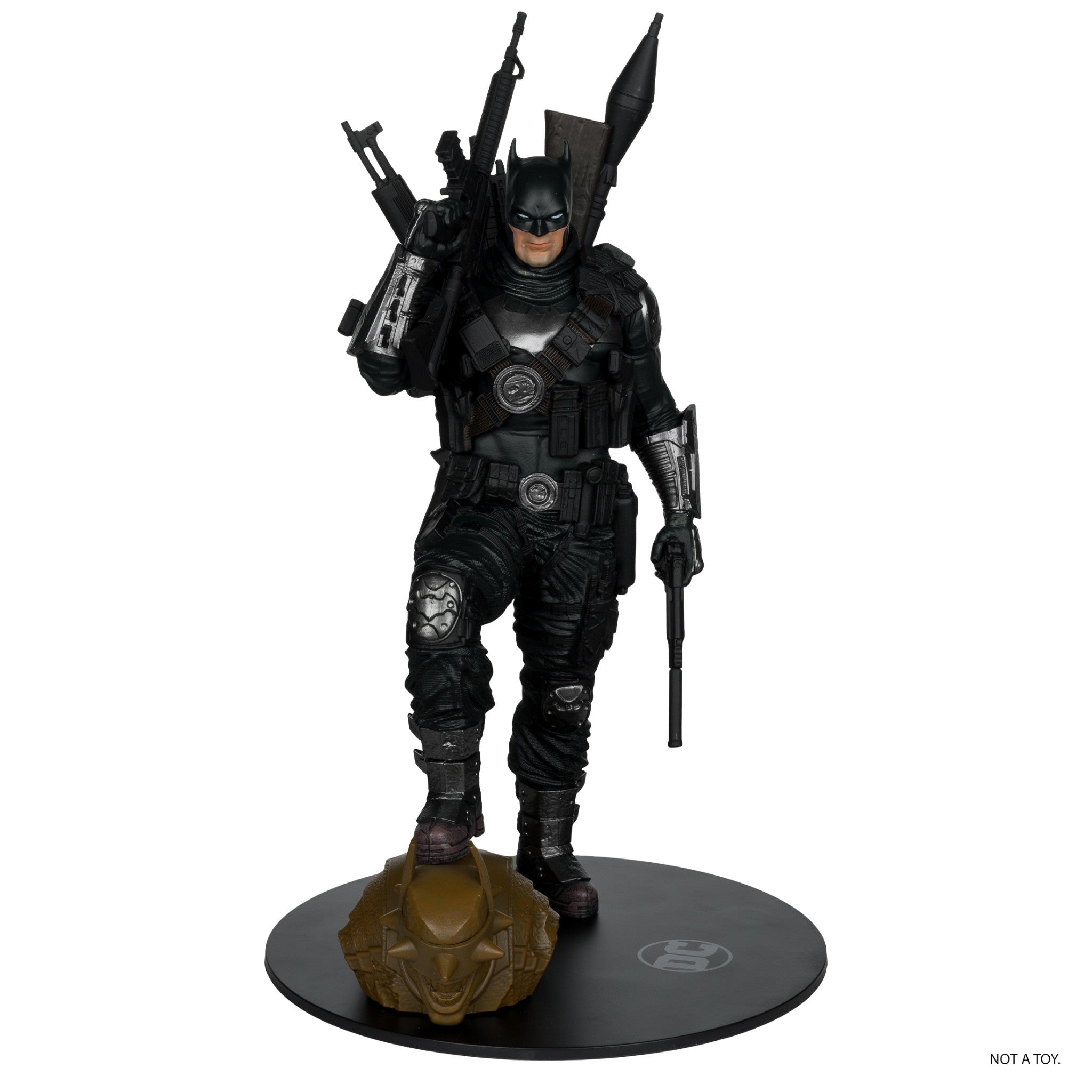 DC Direct Dark Multiverse Grim Knight 1:6 Scale Statue Gold Label