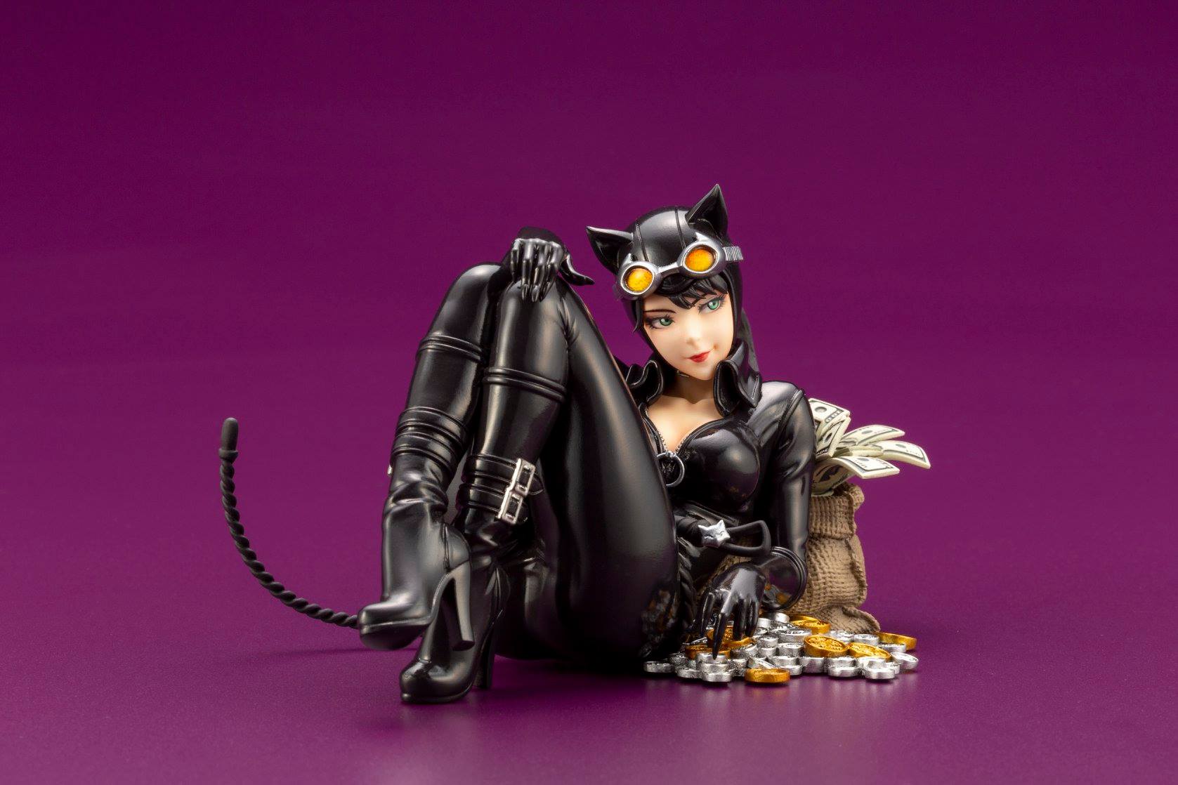 Kotobukiya DC Comics Bishoujo Catwoman Returns Statue - 0